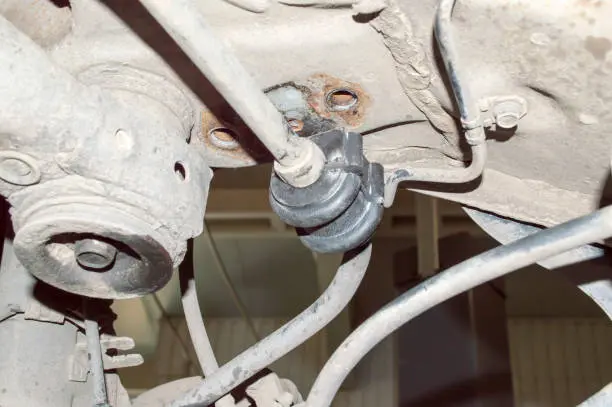 Sway Bar Bushing ရောဂါလက္ခဏာများနှင့်ရောဂါရှာဖွေခြင်း 2025 - သေးငယ်သောဆူညံသံများသည် ကြီးမားသောပြဿနာများအဖြစ်သို့မပြောင်းလဲပါစေနှင့်။